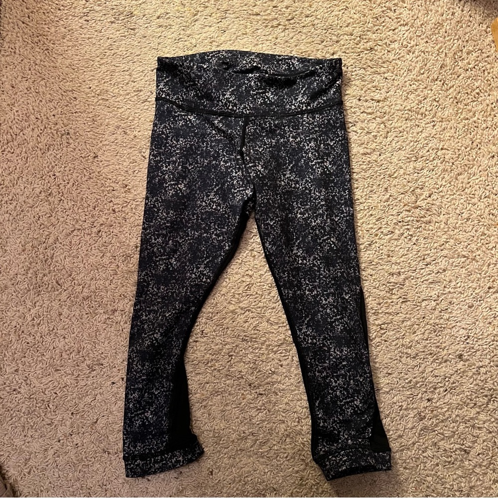 Lululemon cropped leggings